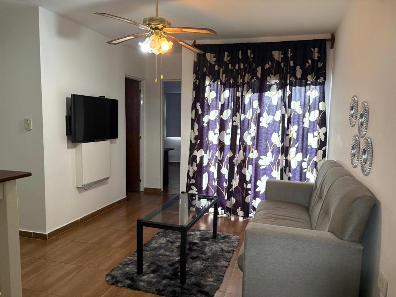 Edificio Rey Nino Apartment Посадас Екстериор снимка